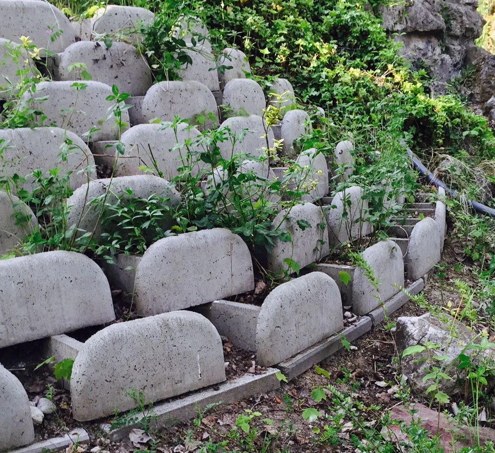zoldbeton-tamfal-lejtos-terep-07